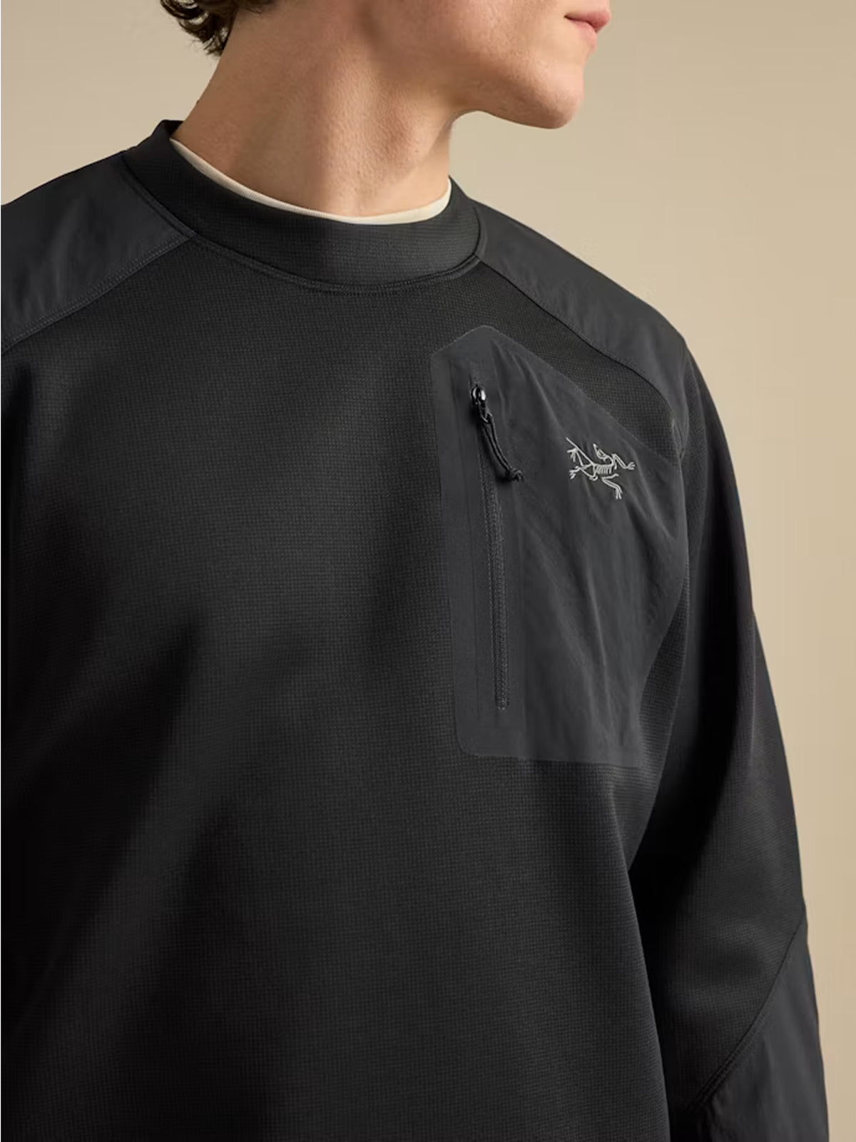 Konseal Crew Neck
