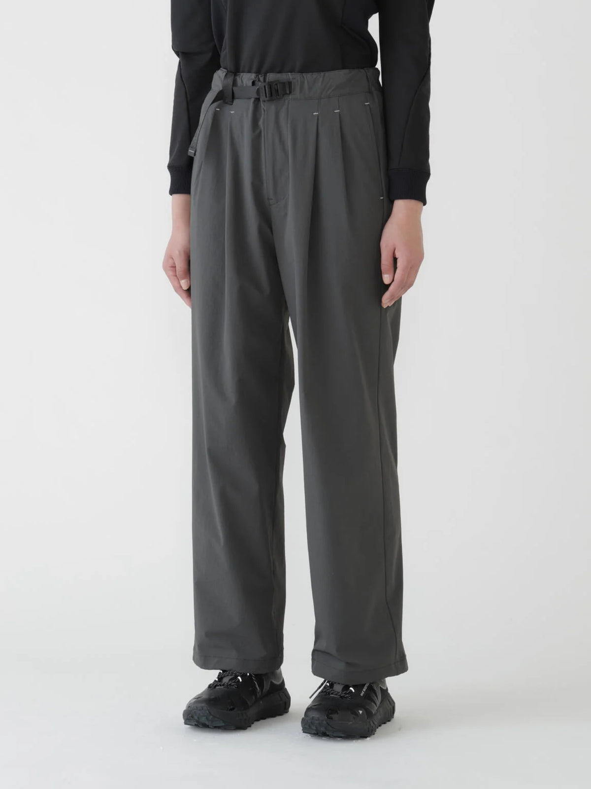 light w cloth wide pants