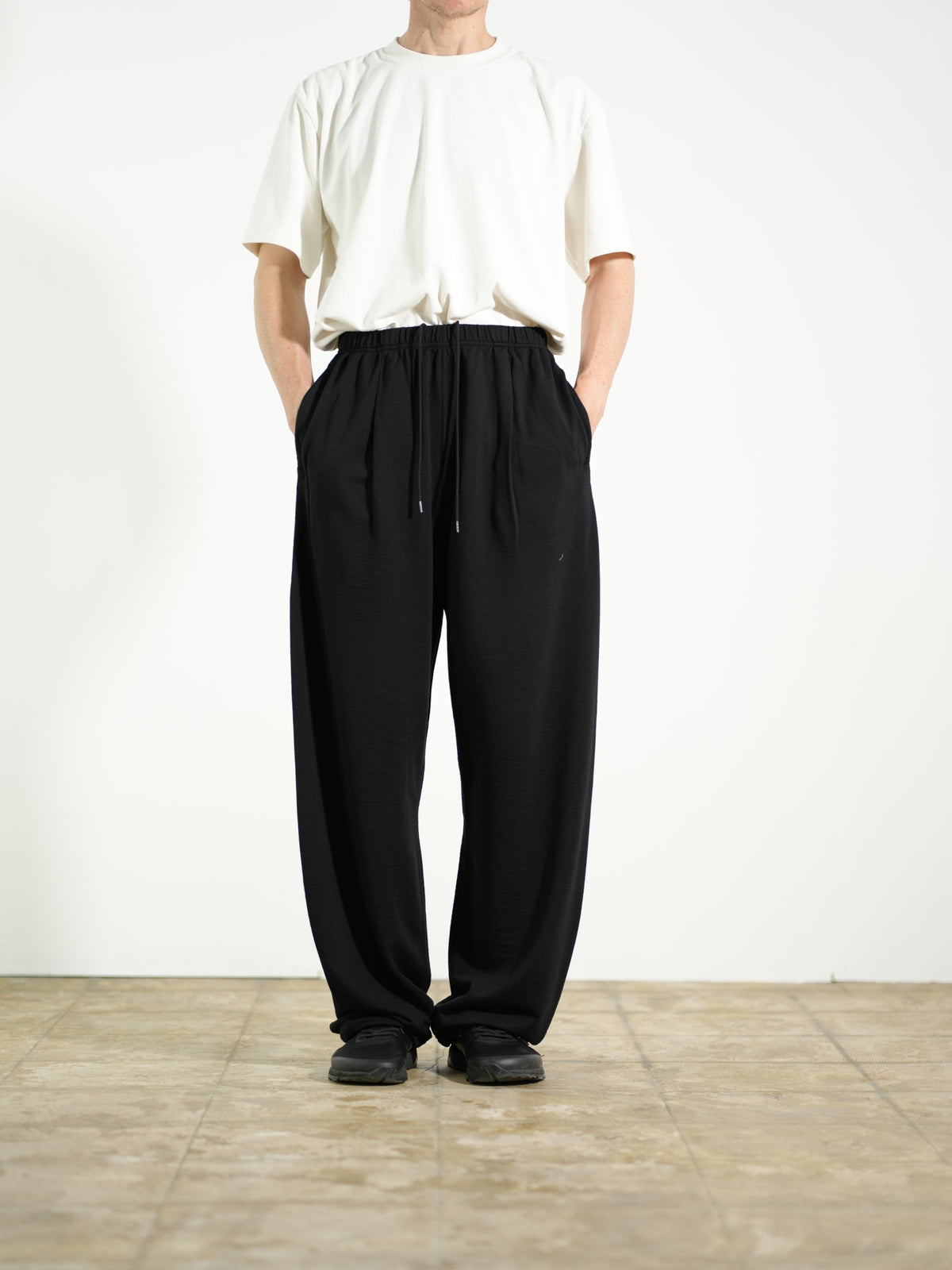 Super 140's Melino Wool Sweat Pants made by PHEENY