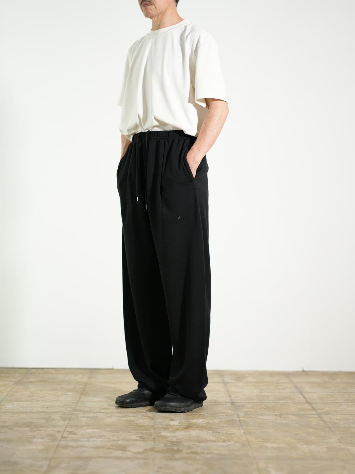 Super 140's Melino Wool Sweat Pants made by PHEENY