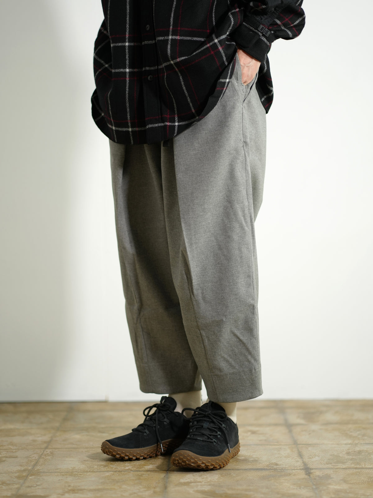 Tech Wool Cropped Easy Pants