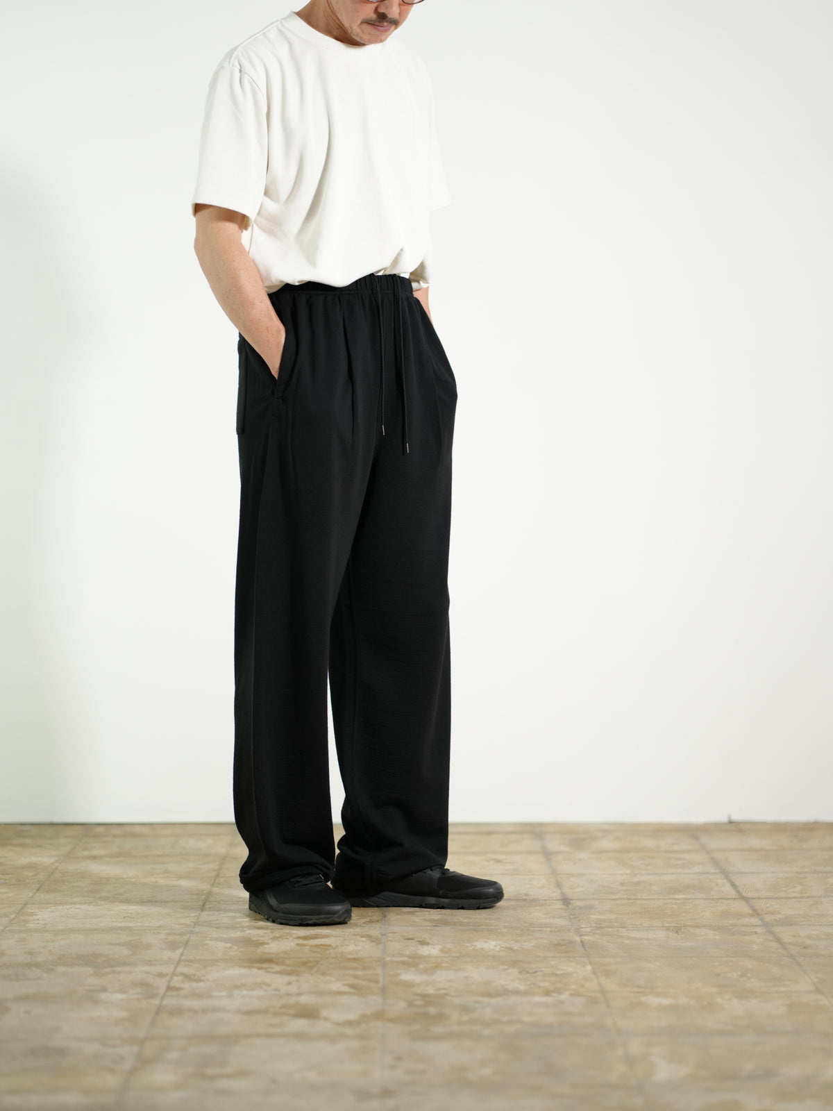 Super 140's Melino Wool Sweat Pants made by PHEENY