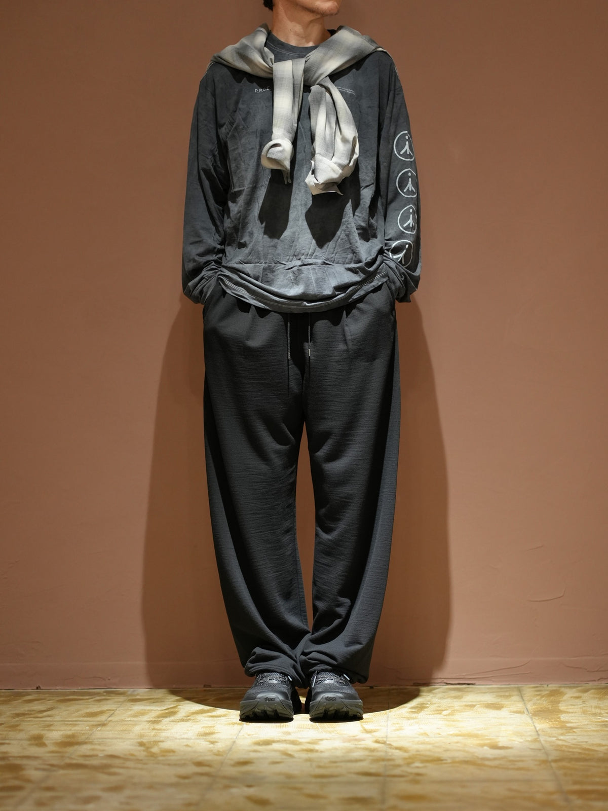 Super 140's Melino Wool Sweat Pants made by PHEENY
