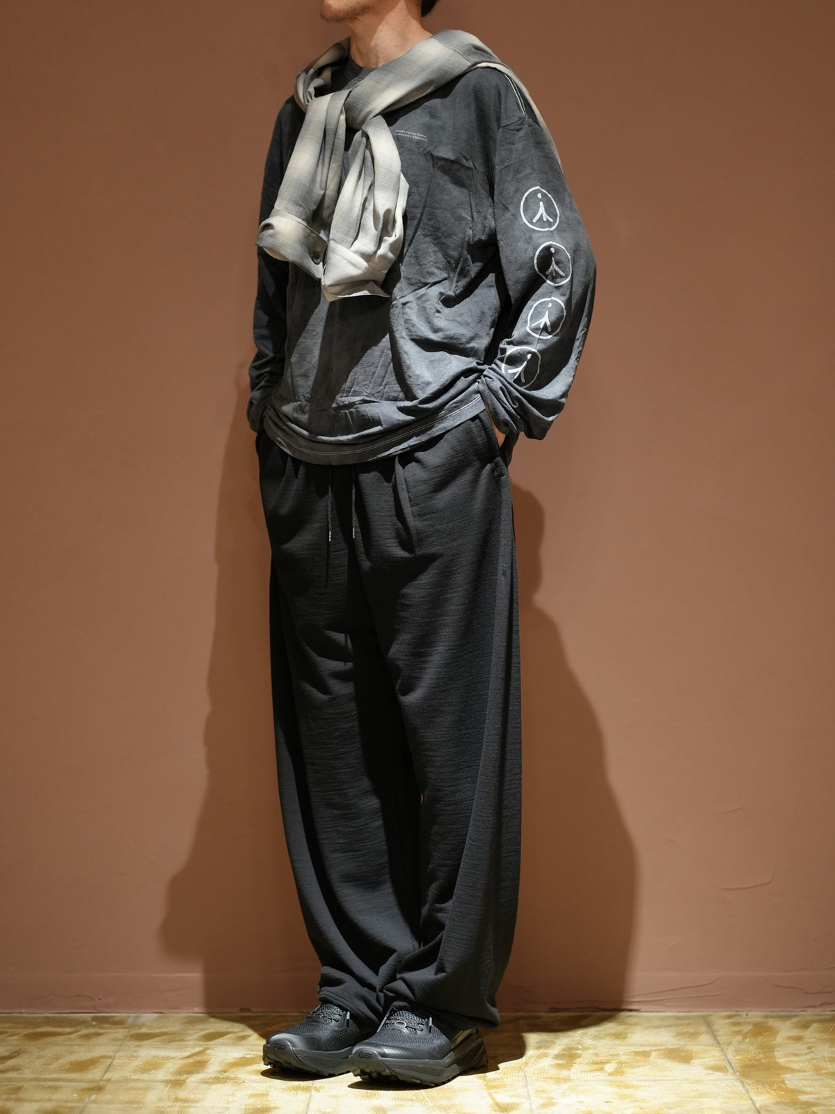 Super 140's Melino Wool Sweat Pants made by PHEENY